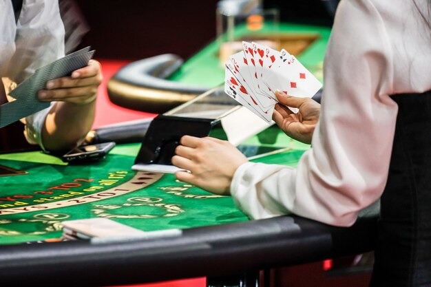 mcpro24fps লাইভ ডিলার Teen Patti টেবিল